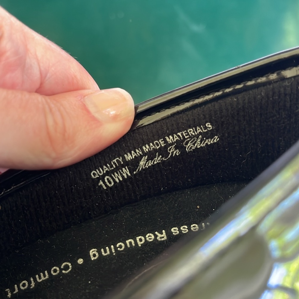 Clogs - Picture 5 of 5